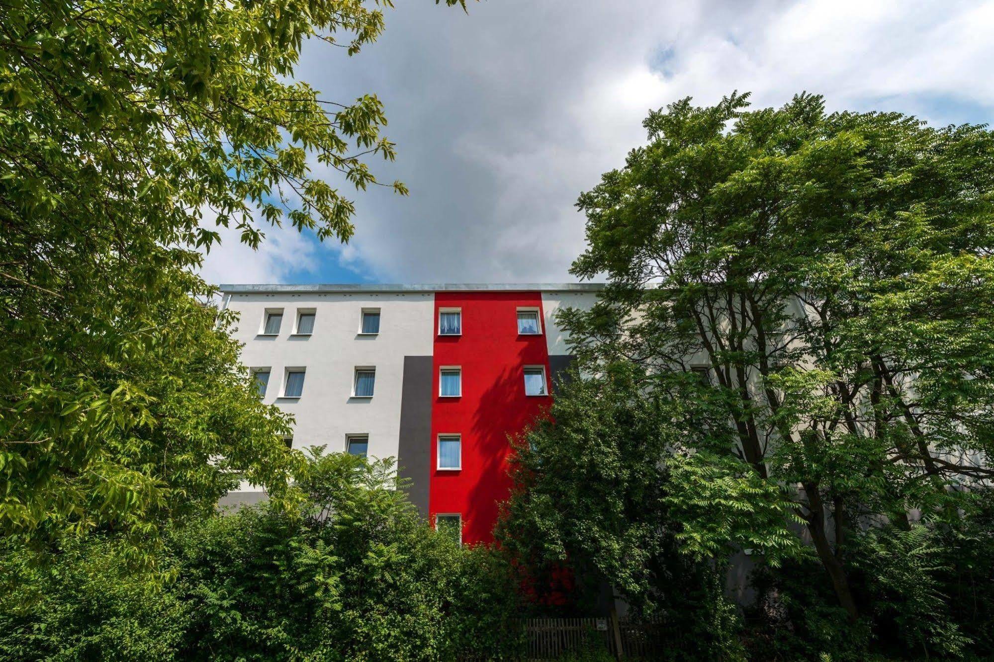 Skyhotel Merseburg Exterior photo