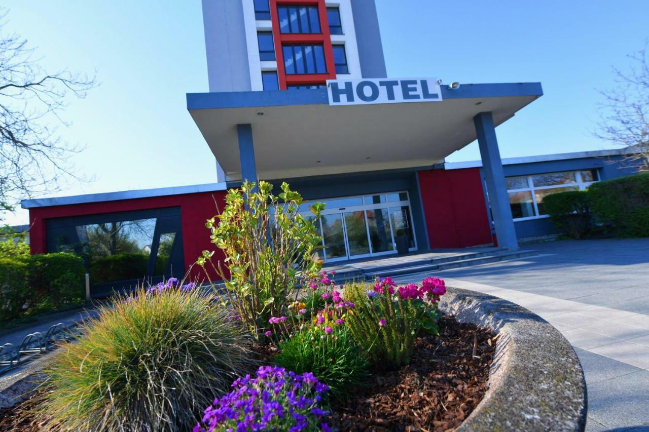 Skyhotel Merseburg Exterior photo