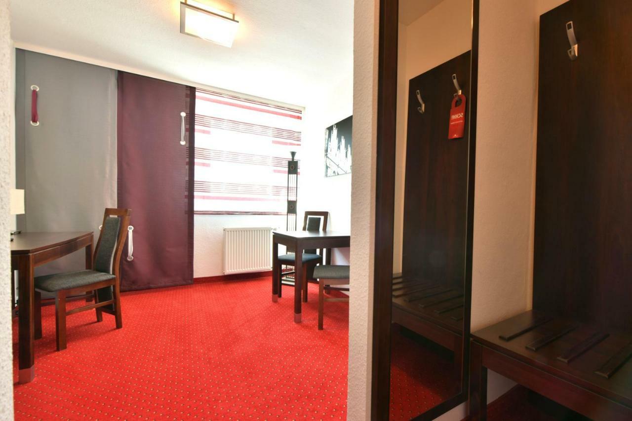Skyhotel Merseburg Exterior photo