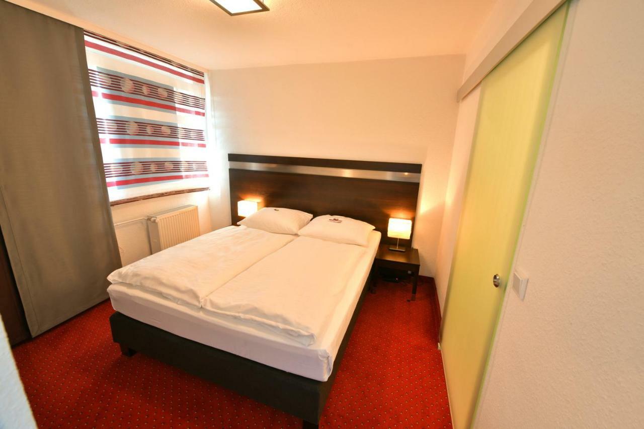 Skyhotel Merseburg Exterior photo